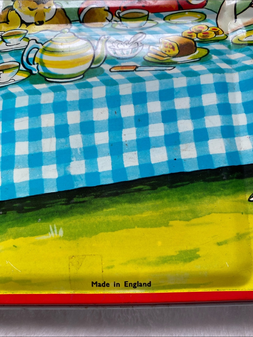 Vintage Alice in Wonderland Tin Watercolor Tray - Colorful Tea Party Artwork - Picture 4 of 10